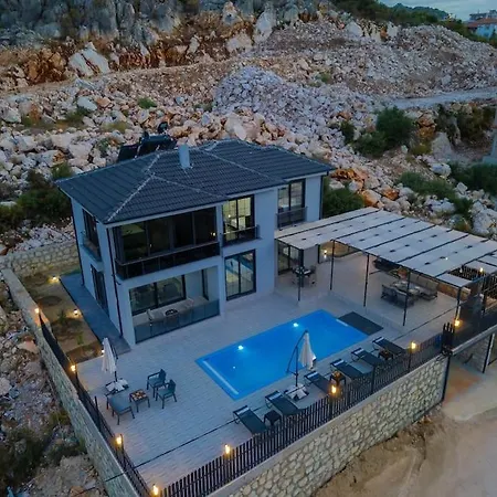 Villa Villamsiyahcati